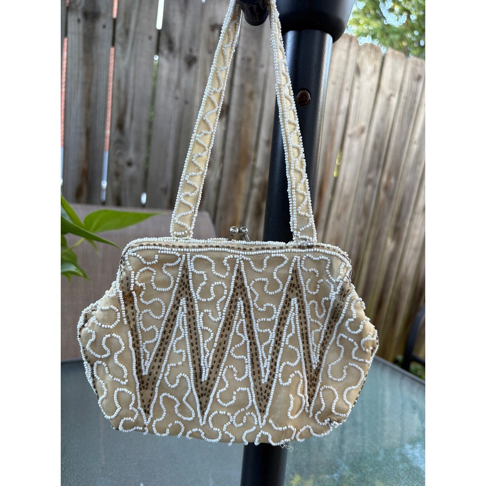 Walborg Vintage Hand Beaded Bag Made in Belgium Cream Kiss Lock Evening Clutch